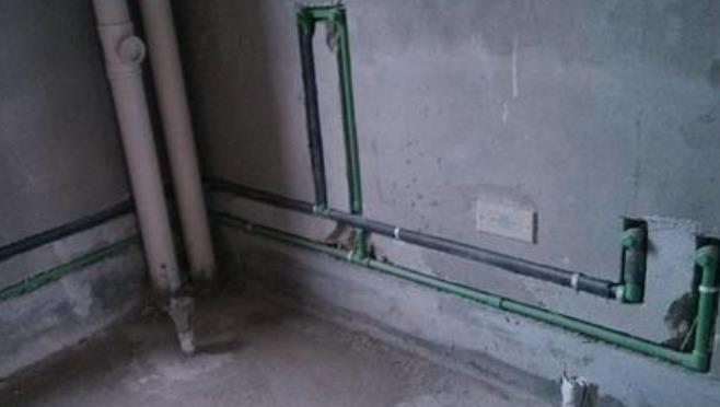 日豐水管為什么一長一短？購買冷熱水管的時候有哪些注意事項？